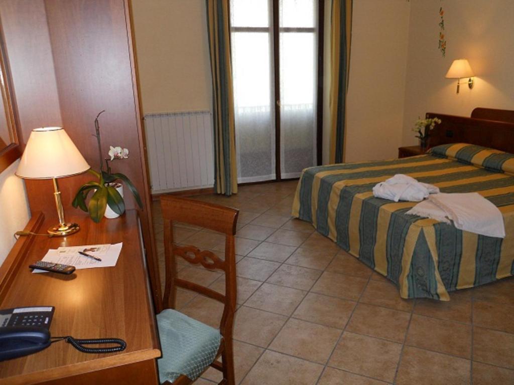 La Cascina Di Villa Due Narzole Kamer foto