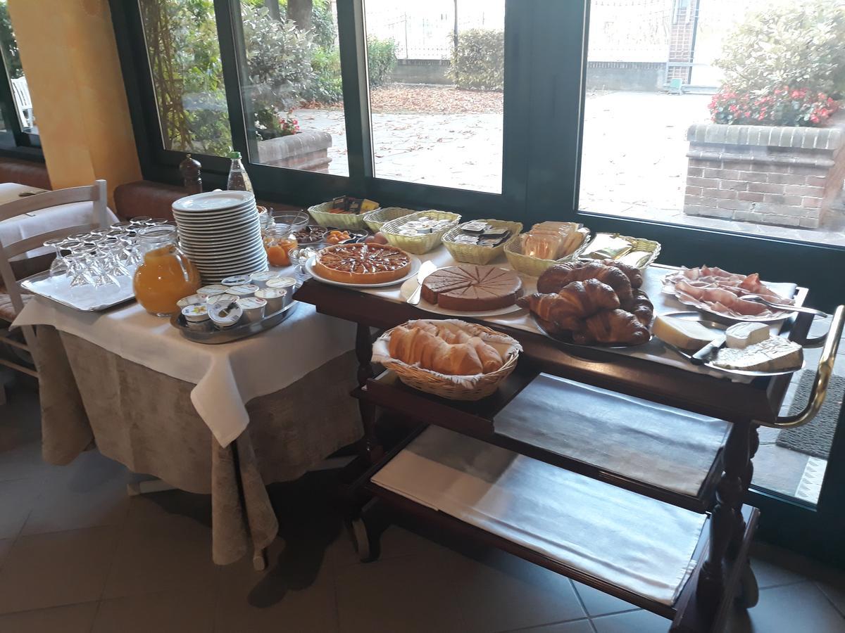 La Cascina Di Villa Due Narzole Buitenkant foto