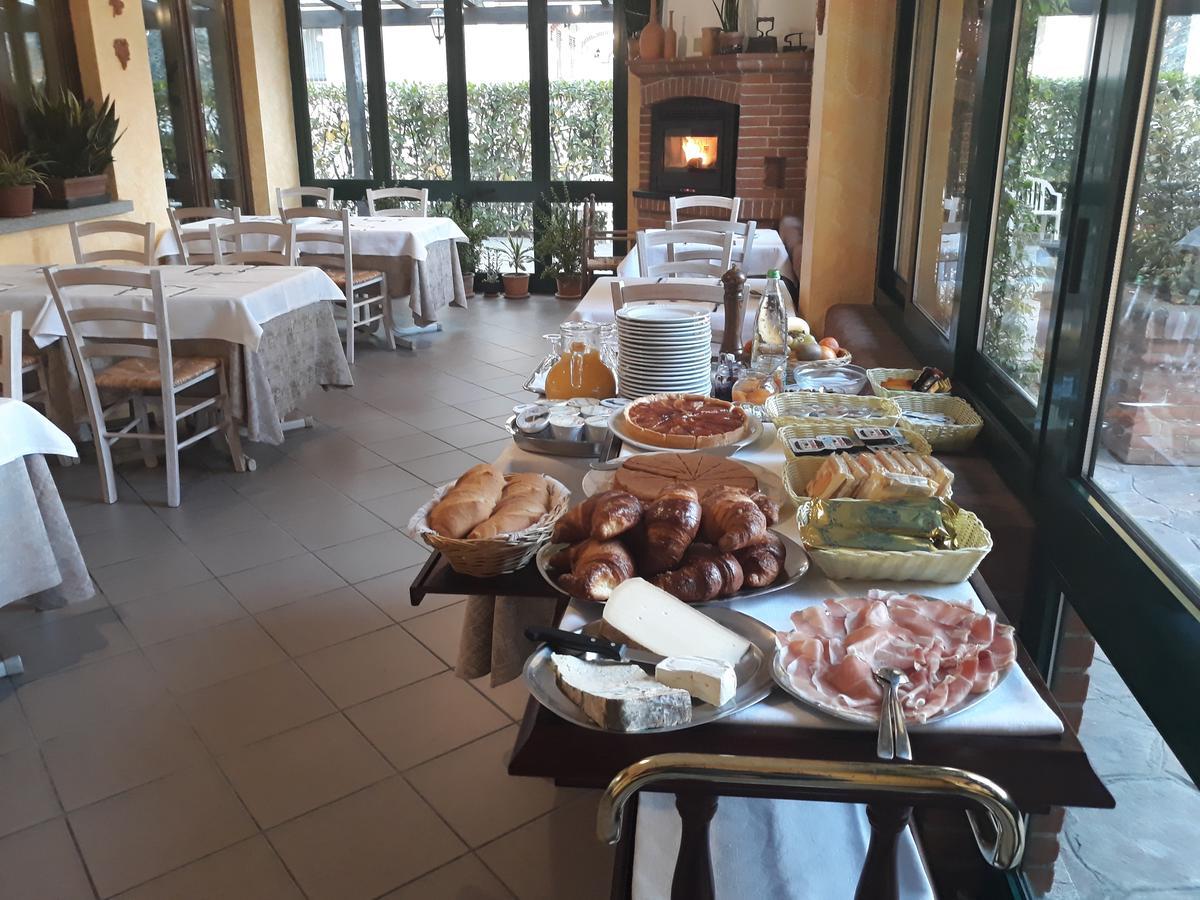La Cascina Di Villa Due Narzole Buitenkant foto