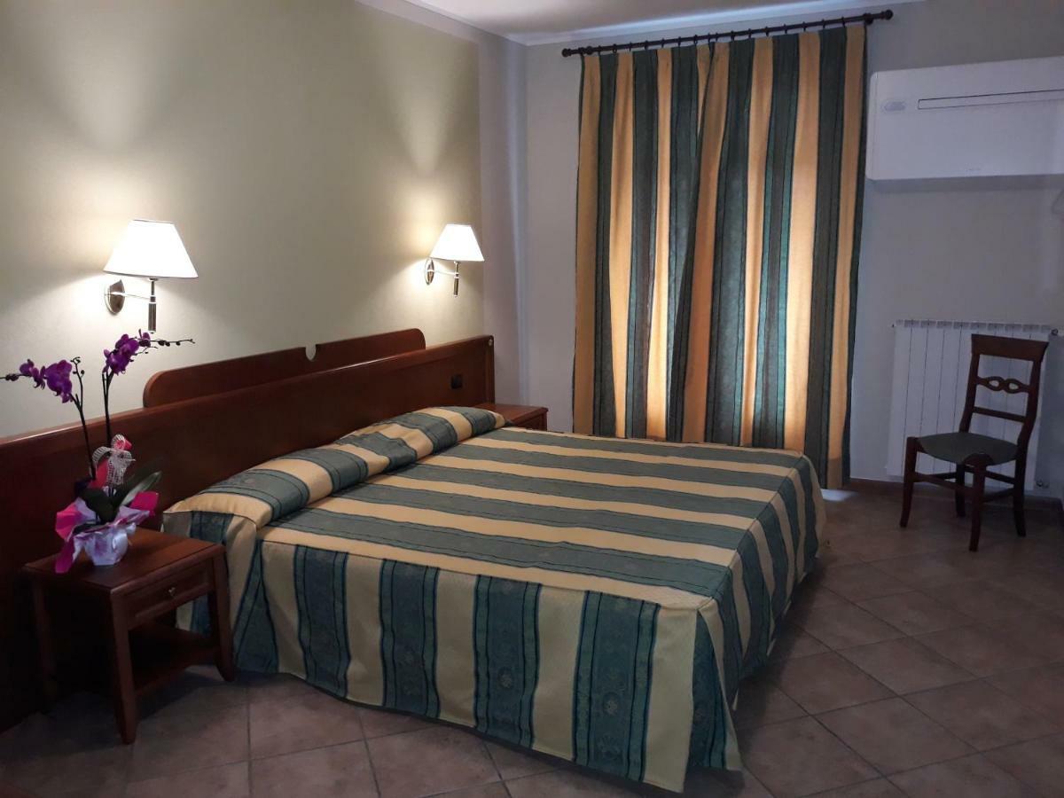 La Cascina Di Villa Due Narzole Buitenkant foto